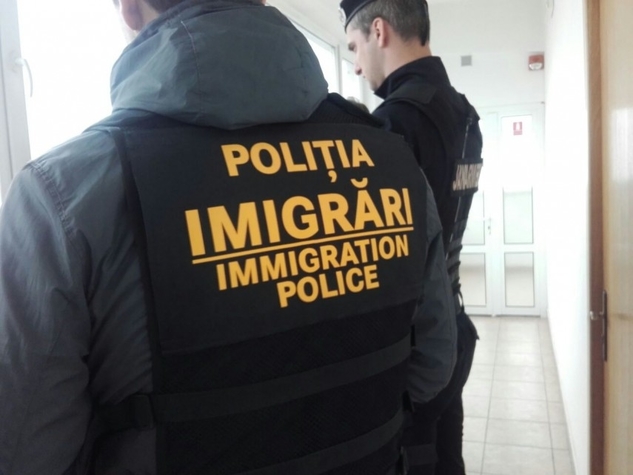 politisti-imigrari