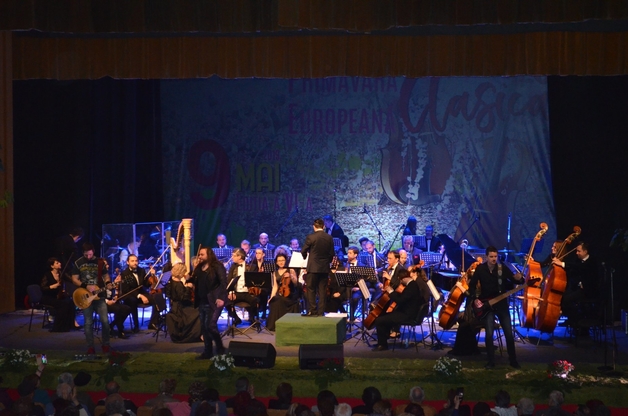 Cristi Minculescu, Paul Ciuci, Alin Dincă & Trooper, soprana Ayona și tenorul Florin Georgescu, la „Primăvara Clasică Europeană”