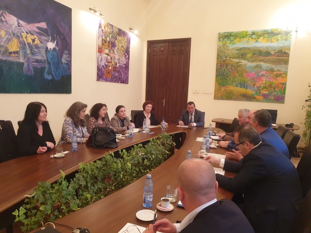 Consiliul Judeţean Dâmboviţa cere sfatul specialiştilor din economie şi turism