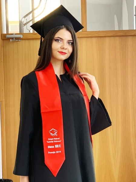 Felicitări, Ramona Andreea Stoica! Singura elevă din Dâmboviţa care a obţinut 10 la Bacalaureat!