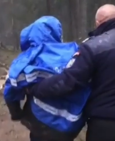 Cioban salvat la limită de jandarmii montani din Dâmboviţa. Video