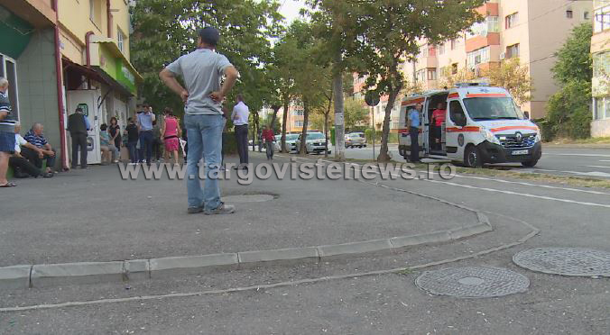 Un bărbat a fost găsit mort în scara unui bloc din Târgoviște. Ce au văzut vecinii