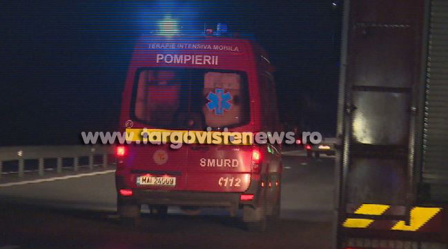 Accident suspect! Șoferiță găsită în stare gravă în mașină, pe câmpul de lângă autostrada Bucureşti – Piteşti