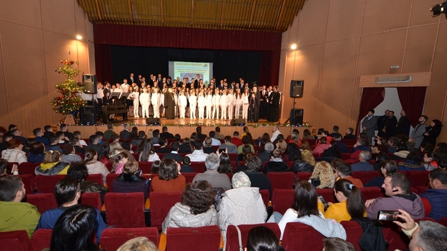 Târgovişte – Concertul de colinde al şcolilor de teologie
