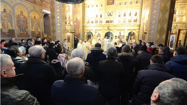 Sfânta Liturghie la Catedrala din Târgoviște