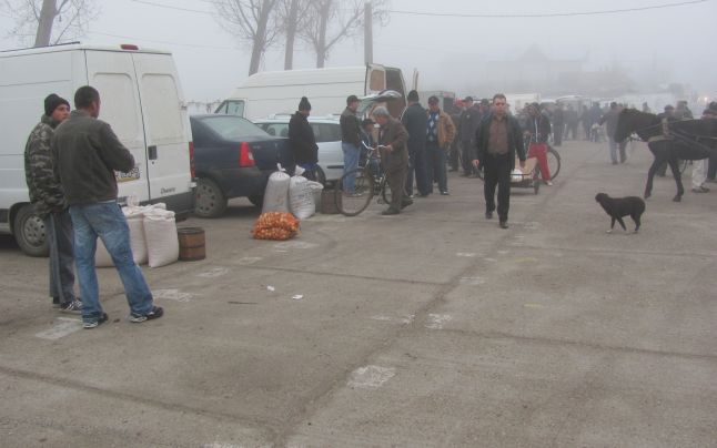 Târgovişte – Autorităţile au decis să închidă Piaţa Bărăţiei şi Oborul, duminică