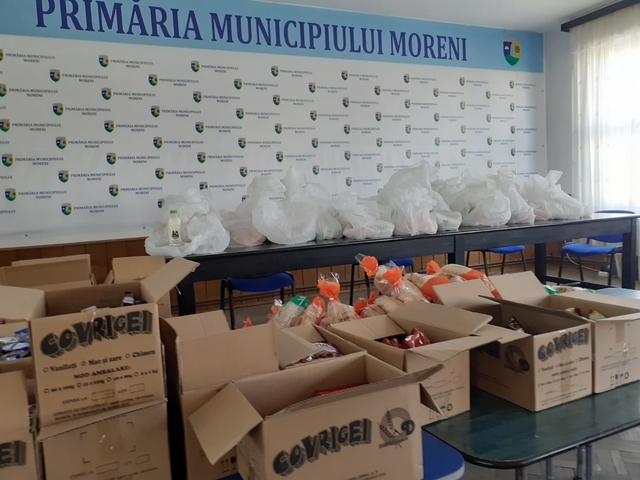 Cristim a donat 40 de pachete cu alimente unor familii nevoiaşe, din Moreni