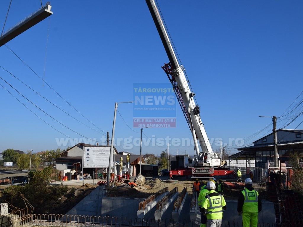 Pe DJ 711 Ulmi – Băleni – Bujoreanca este închisă circulația, până pe 31.12, la Băleni, din cauza lucrărilor de dezafectare a podului și construirea unui pod nou