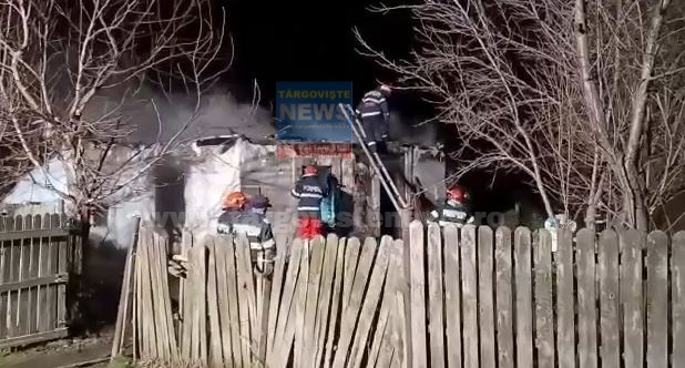 FOTO/VIDEO: O femeie din Dâmbovița și fiul ei au murit după ce le-a luat foc casa