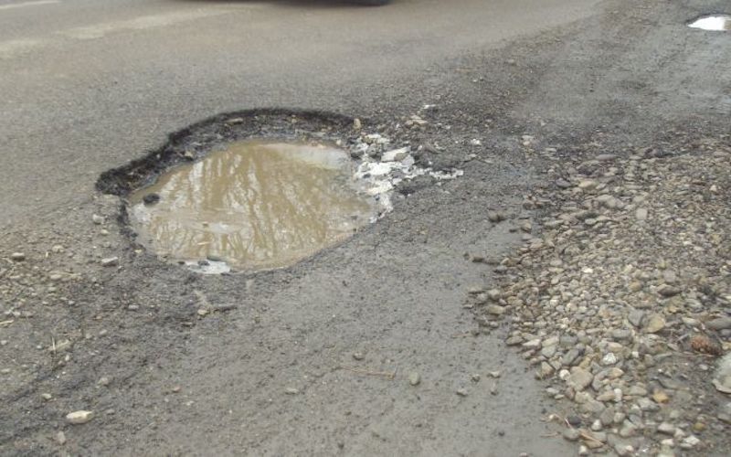 Dâmbovița – Sectoarele de drumuri care prezintă degradări și pericole