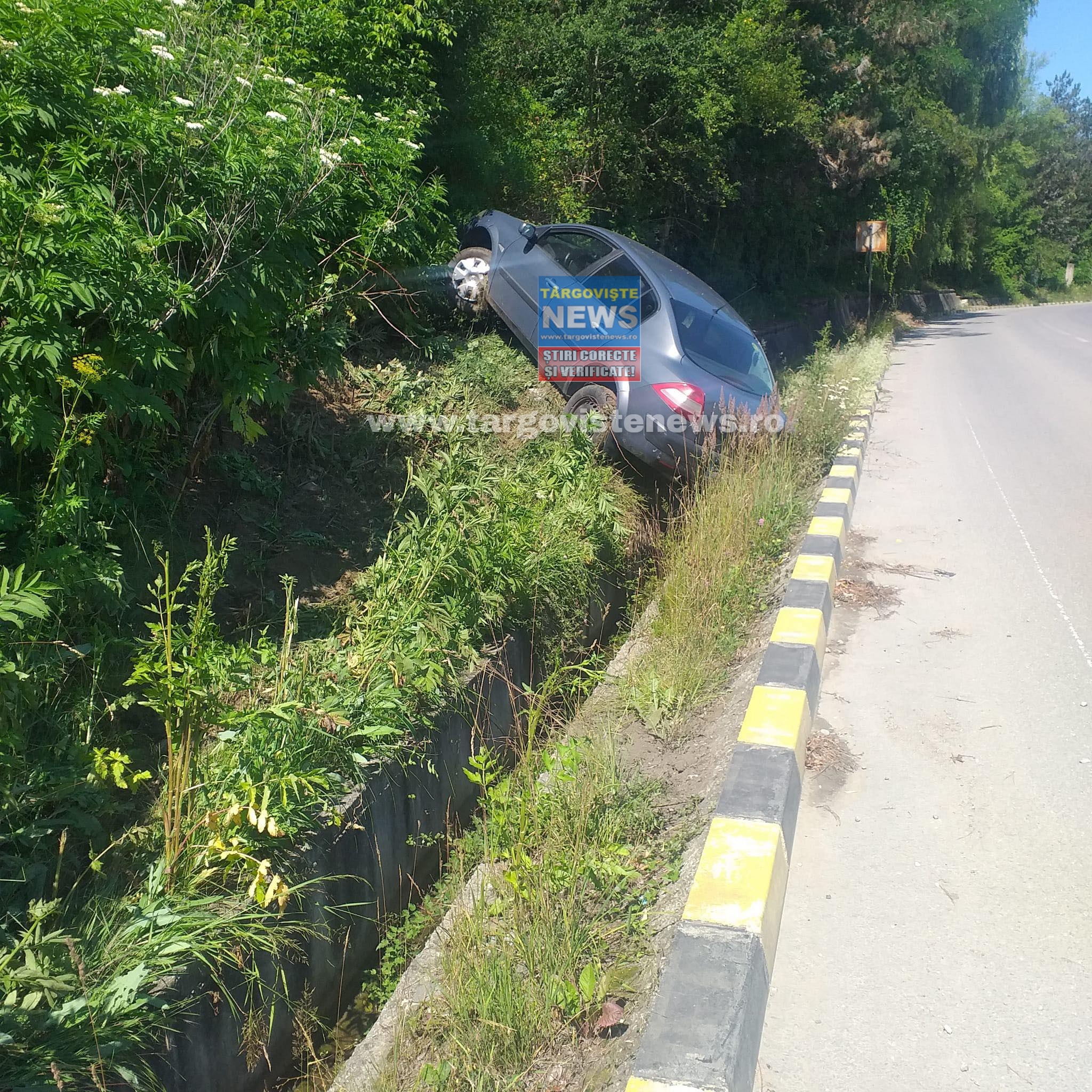 Accident la intrarea în Moreni. Un tânăr, de 23 de ani, amendat după ce nu a adaptat viteza în curbă