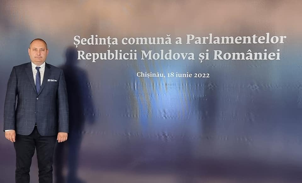 Deputatul Daniel Blaga, secretarul Biroului Permanent al Camerei Deputaţilor, la Şedinţa comună a Parlamentelor Republicii Moldova şi României, la Chişinău