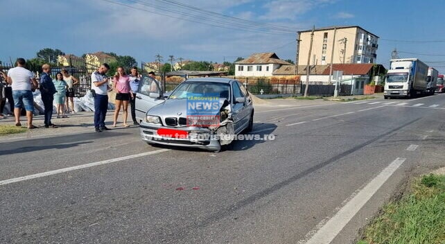 Accident între două BMW-uri, la Găeşti. Un pasager a ajuns la spital