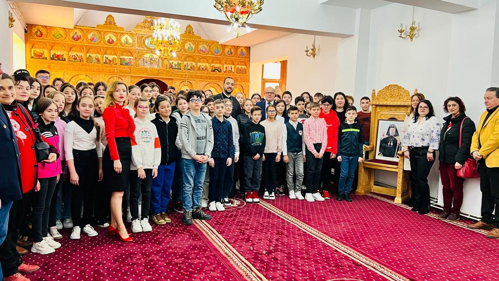 În Târgoviște s-a desfășurat ieri, etapa județeană a Olimpiadei Naționale de Religie, clasele V-XII