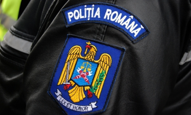 Polițiștii Serviciului de Investigare a Criminalității Economice Dâmbovița, au pus în aplicare 5 mandate de percheziție domiciliară