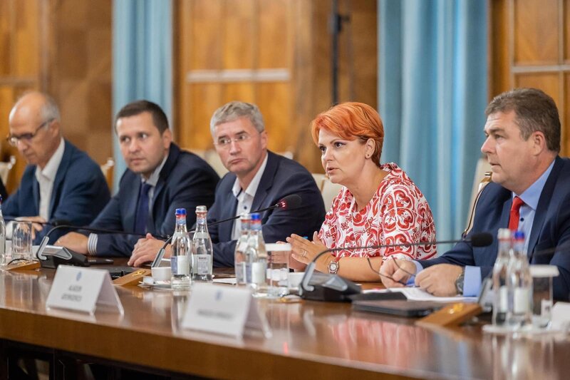 Senatorul Dragoș Popescu arată cifrele reale: ”Județul Dâmbovița este codaș la creștere economică!”