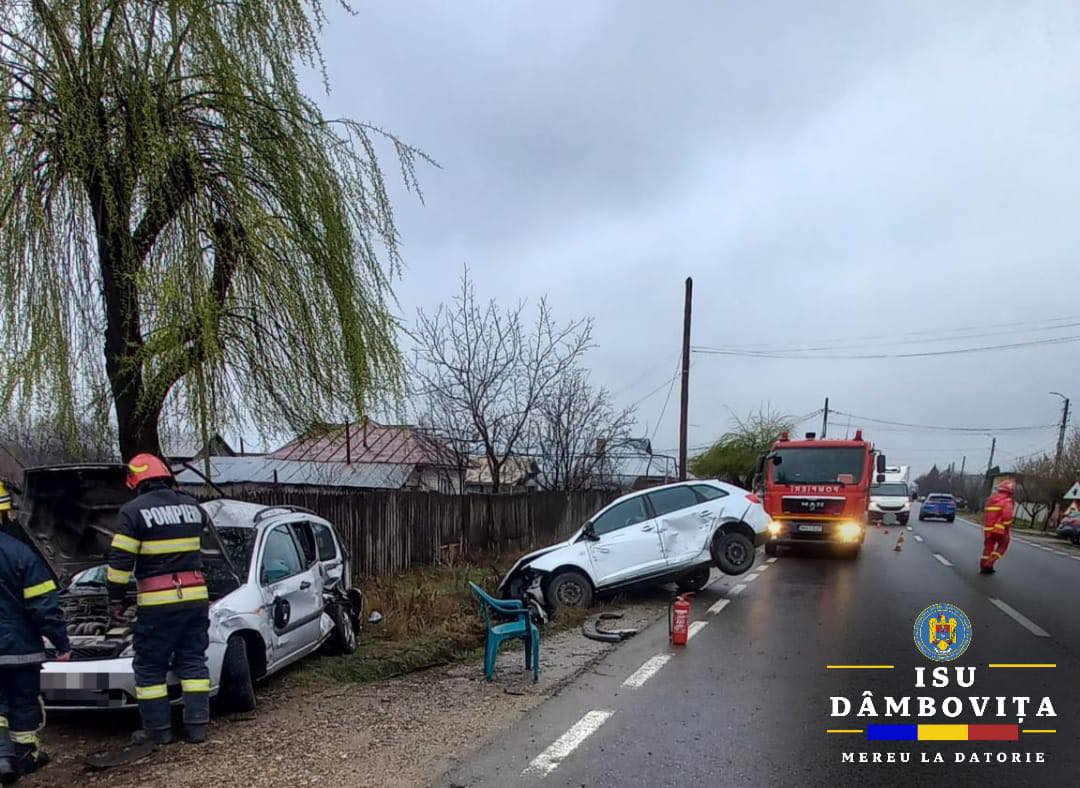 Accident pe DN 72, la Dărmănești. O șoferiță a intrat cu mașina într-un autoturism parcat