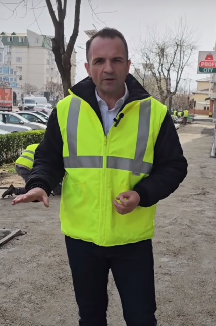 Târgovişte: Start al lucrărilor de reabilitare a trotuarelor de pe Calea București, zona blocurilor “O”!