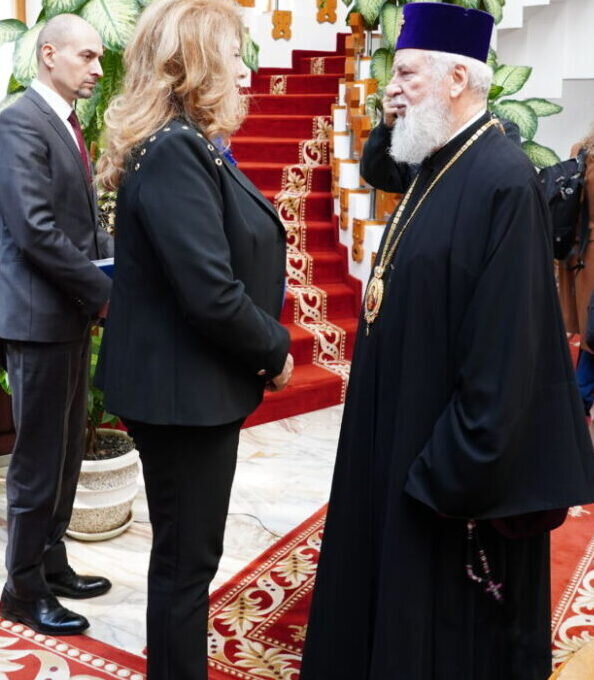 Doamna Iliana Iotova, vicepreședintele Bulgariei, în vizită la Arhiepiscopia Târgovişte