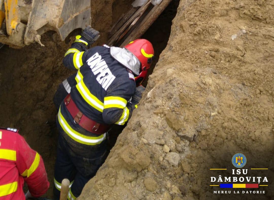 Un muncitor care lucra la reţeaua de canalizare din Gemenea a fost rănit după ce a căzut pământul peste el