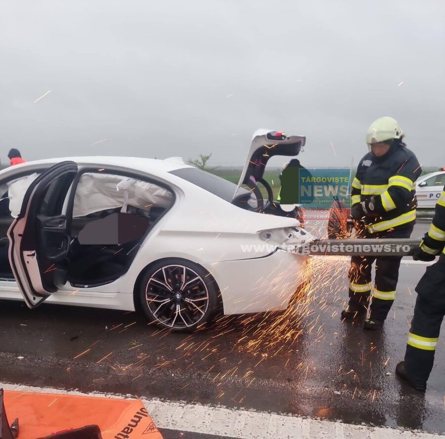 Tragedie pe Autostrada Bucureşti – Piteşti. Un şofer şi-a pierdut viaţa după ce a intrat cu maşina în glisiera metalică dintre sensurile de mers