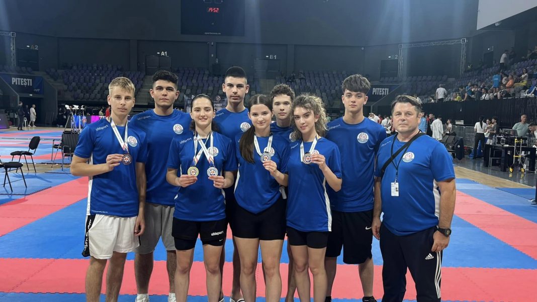 Sportivii de la CS Târgoviște, de șapte ori pe podium la Cupa României de Karate Interstiluri! Lorelley Andrei a obținut aurul la seniori￼