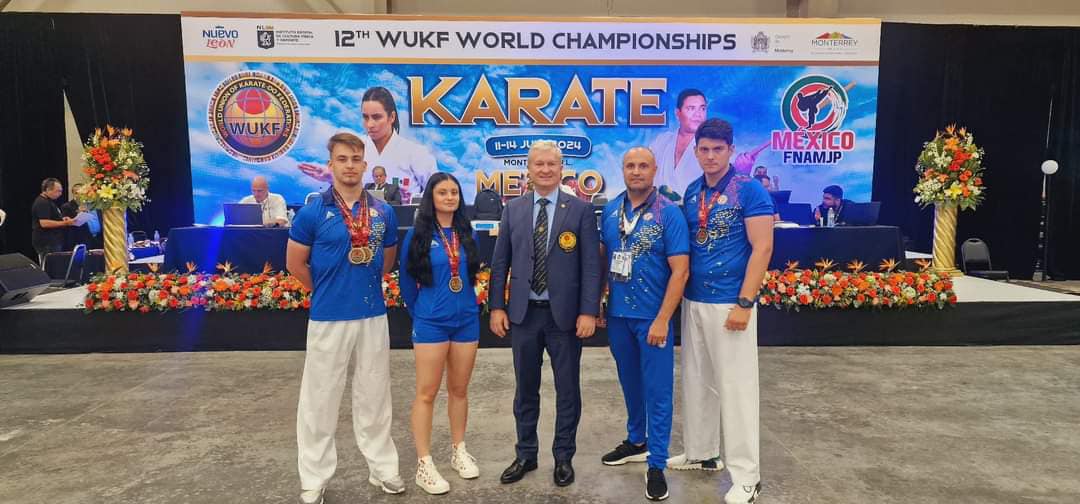 5 medalii de aur şi una de bronz au obţinut 3 sportivi de top, din Pucioasa, la Campionatul Mondial de Karate WUKF
